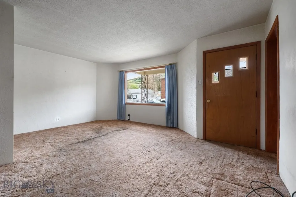 318 W 4th Street Anaconda MT 59711