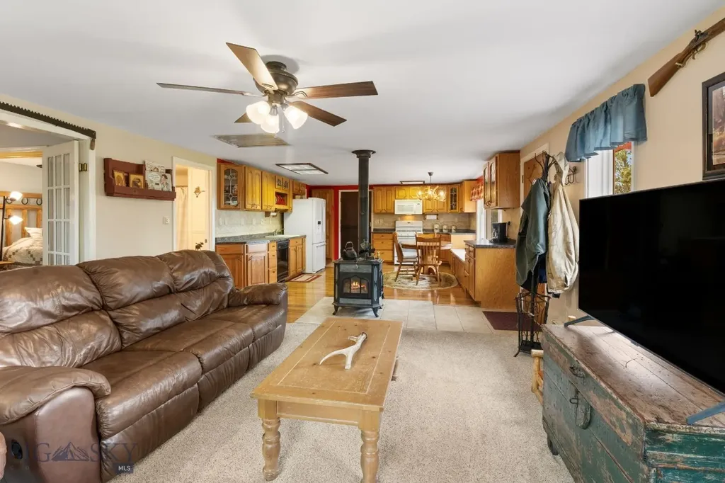 125 Golden Bear Lane Judith Gap MT 59453