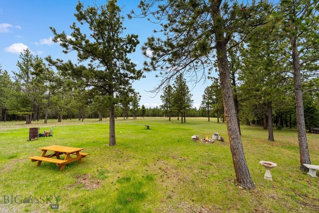 125 Golden Bear Lane Judith Gap MT 59453