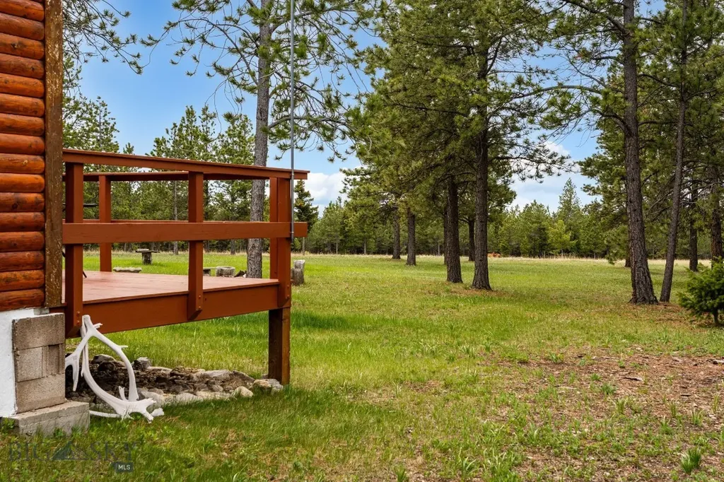 125 Golden Bear Lane Judith Gap MT 59453