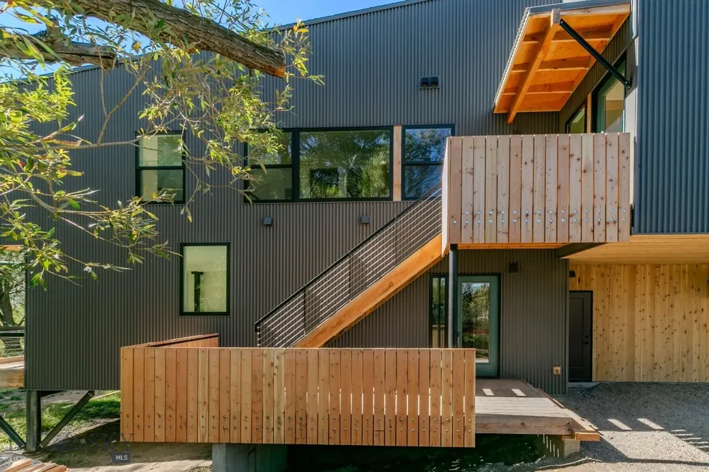 504 S H Street Livingston MT 59047