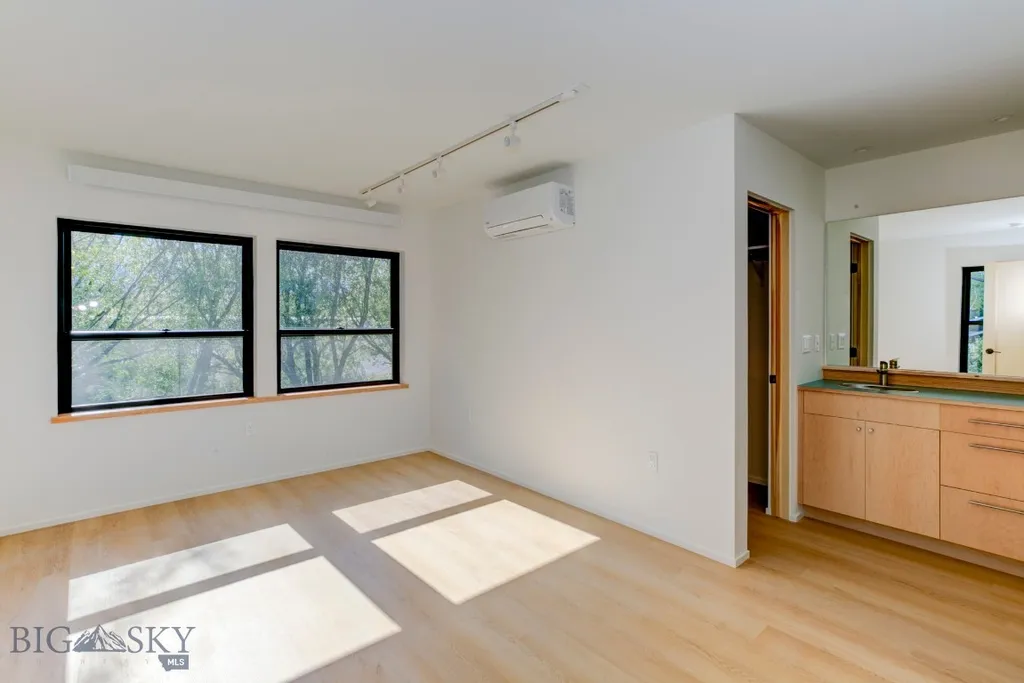504 S H Street Livingston MT 59047