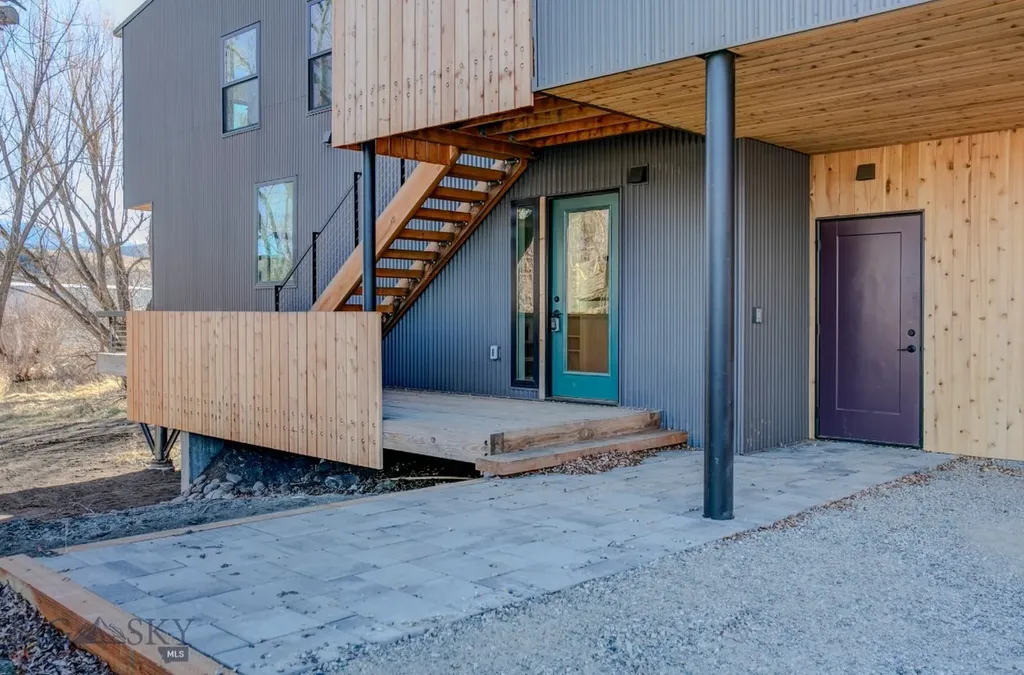 504 S H Street Livingston MT 59047