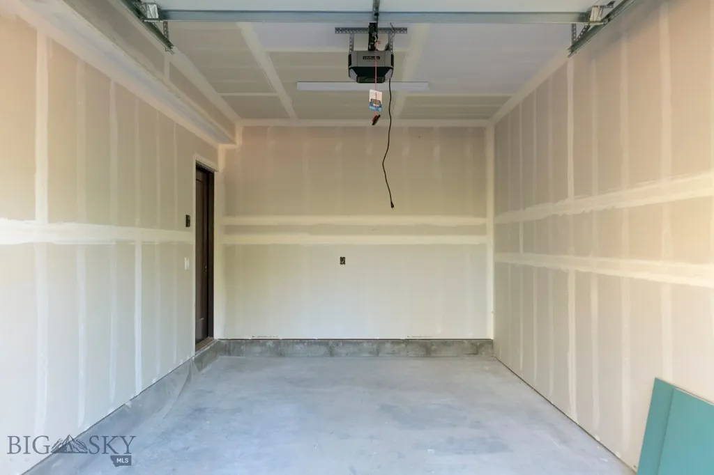 504 S H Street Livingston MT 59047