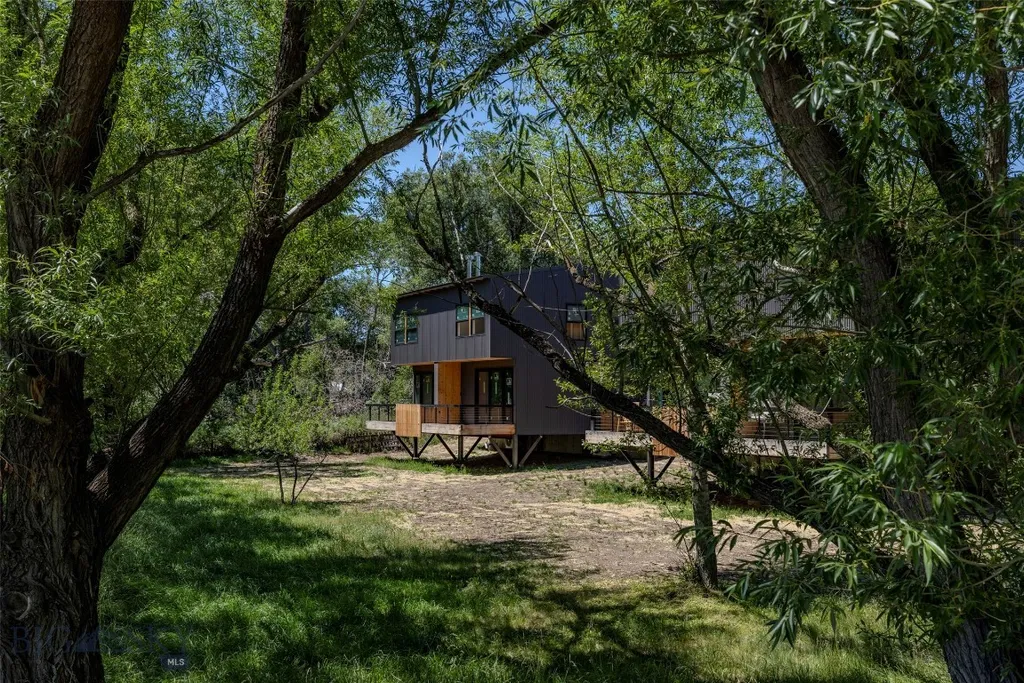 504 S H Street Livingston MT 59047