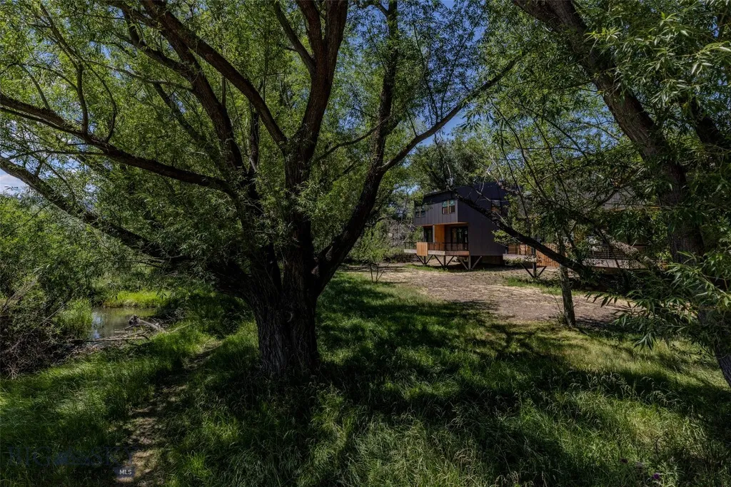 504 S H Street Livingston MT 59047