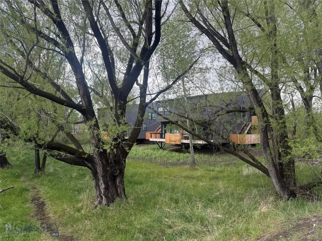504 S H Street Livingston MT 59047