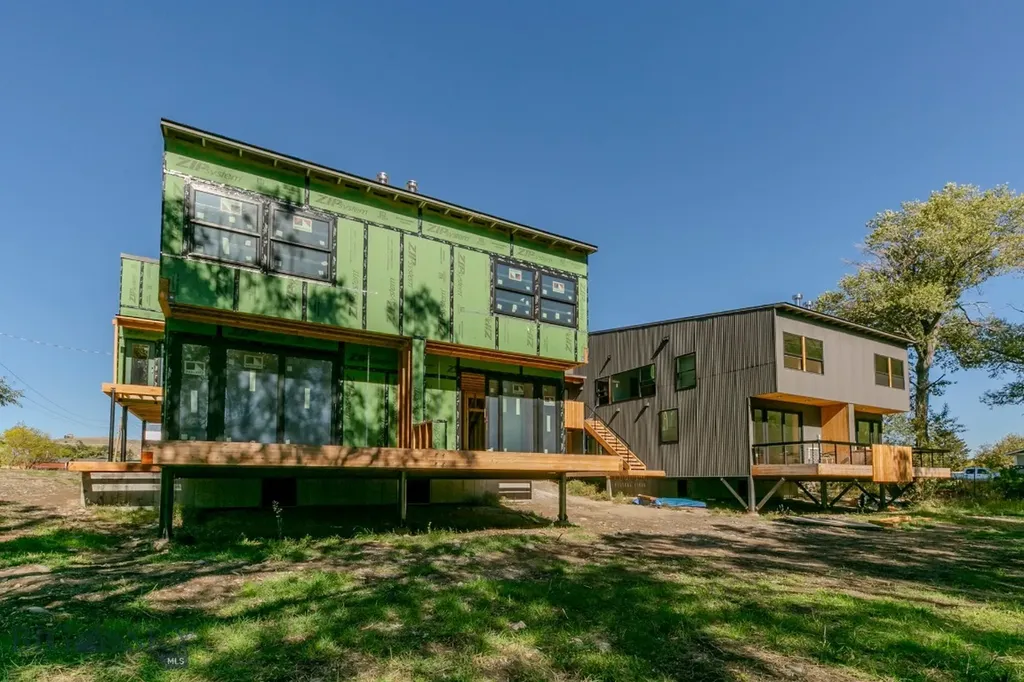 504 S H Street Livingston MT 59047