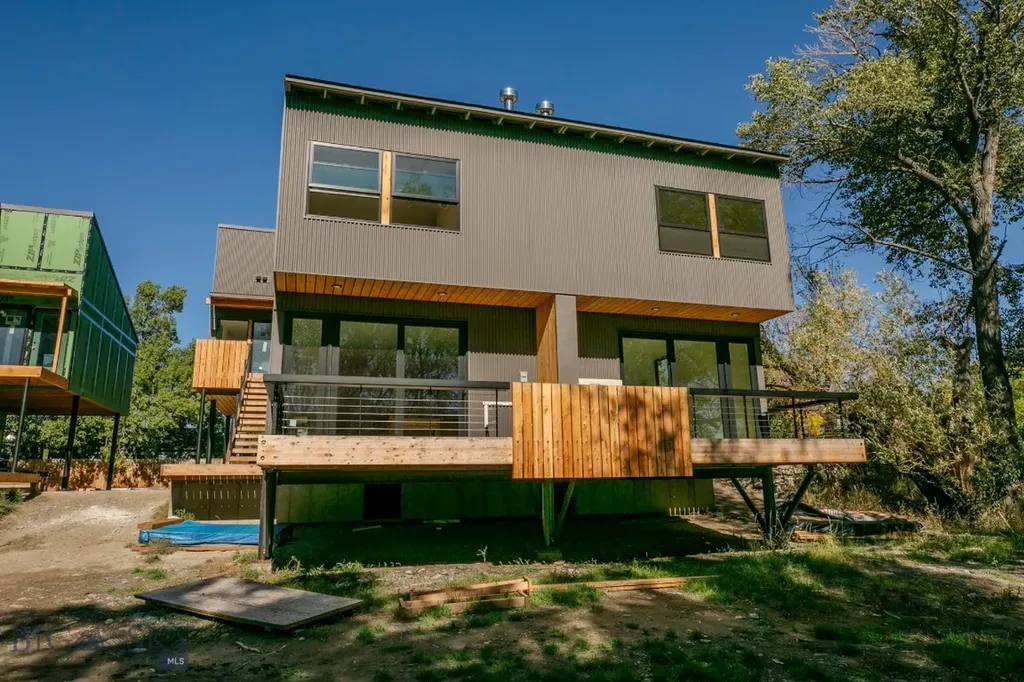 504 S H Street Livingston MT 59047