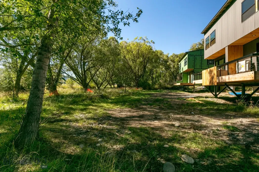 504 S H Street Livingston MT 59047
