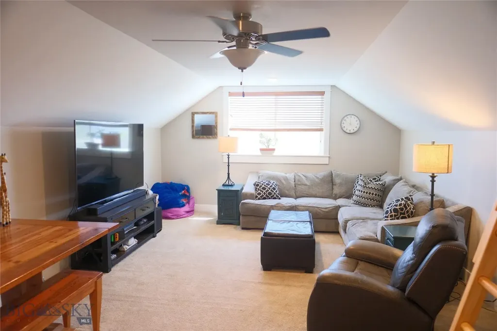 137 E Shade Tree Manhattan MT 59741