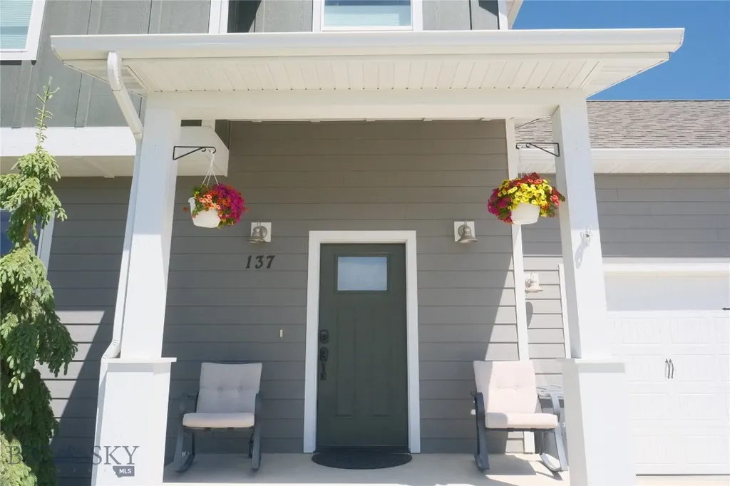 137 E Shade Tree Manhattan MT 59741