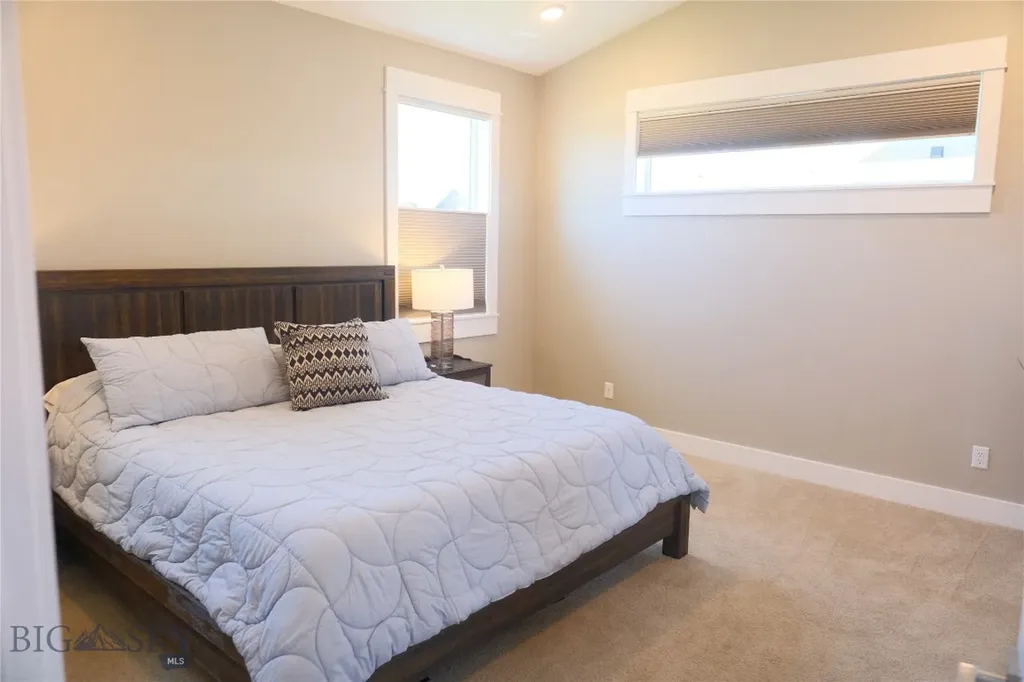 137 E Shade Tree Manhattan MT 59741