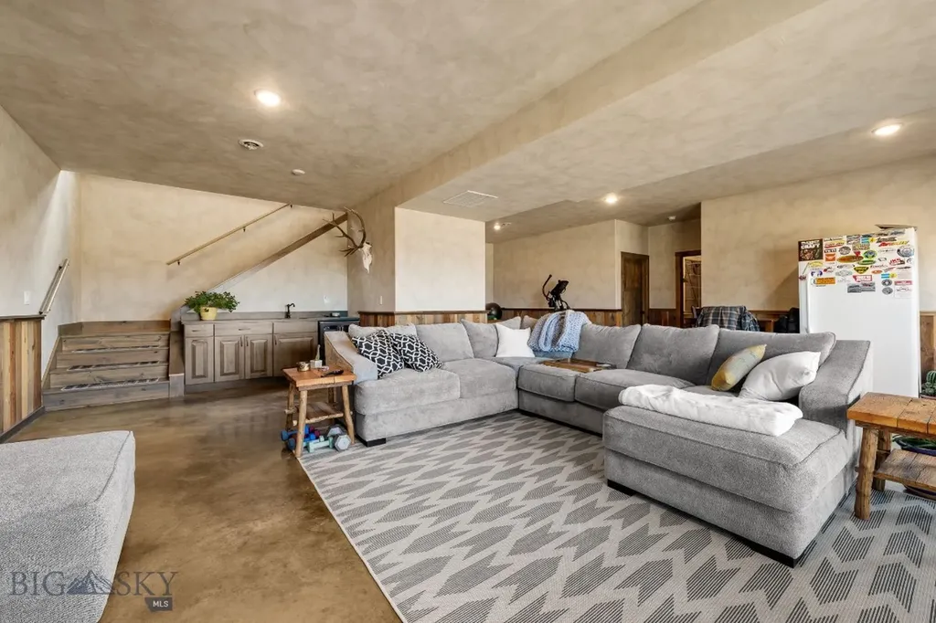 380 Mill Gulch Road Sheridan MT 59749