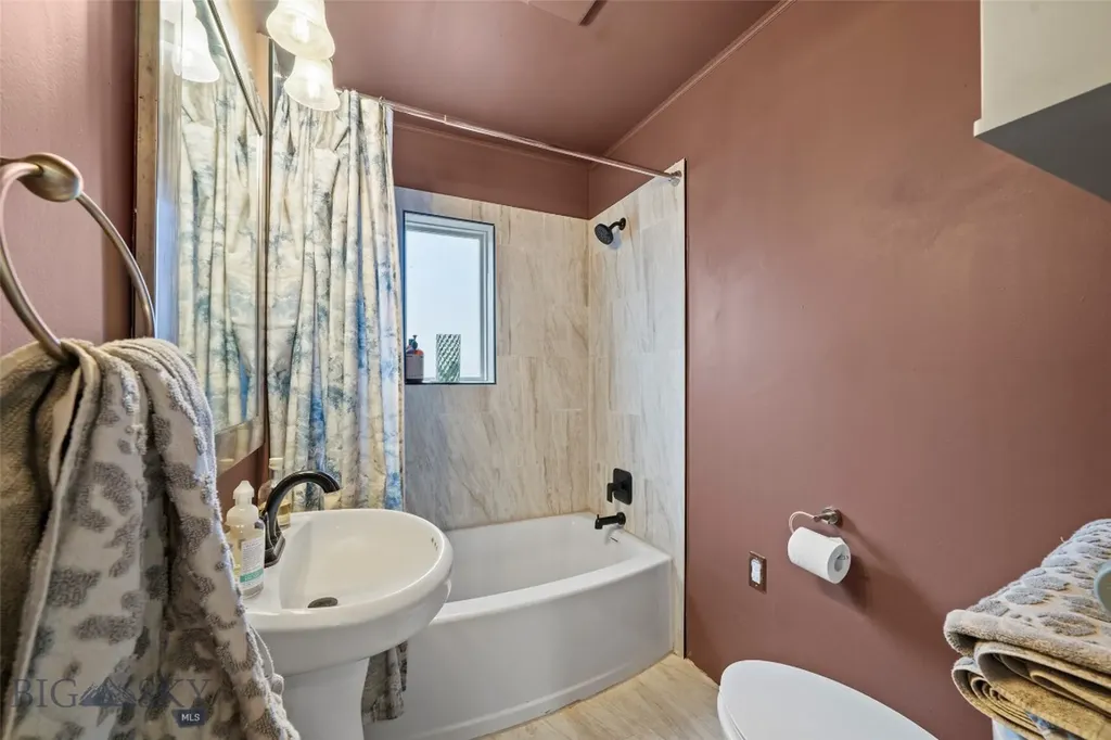 123 3rd Avenue E Three Forks MT 59752