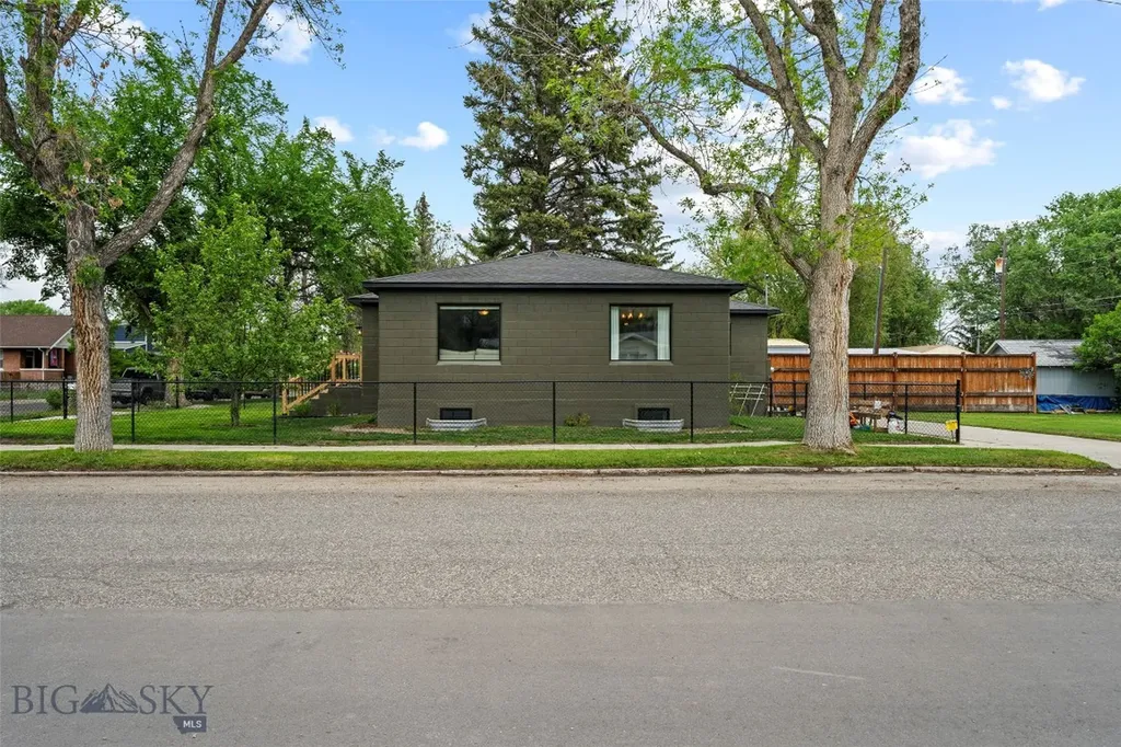 123 3rd Avenue E Three Forks MT 59752