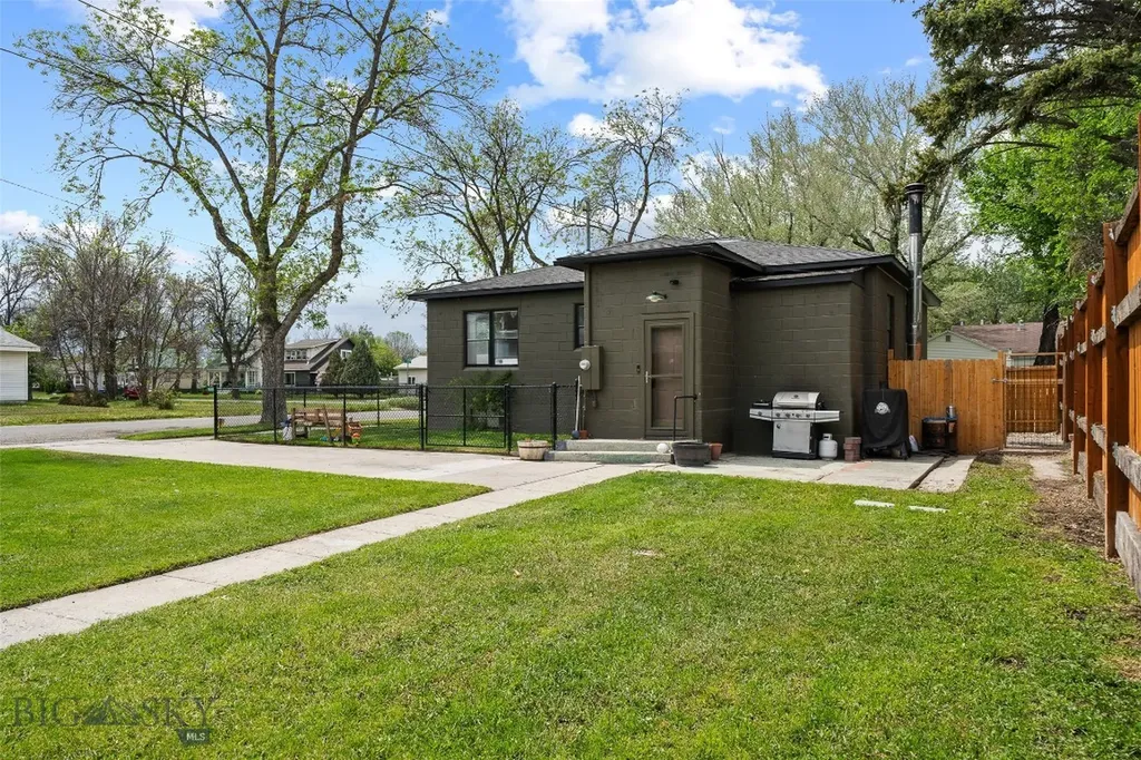 123 3rd Avenue E Three Forks MT 59752