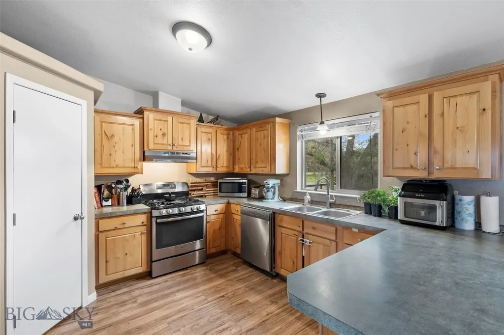 125 W Jefferson Street Three Forks MT 59752