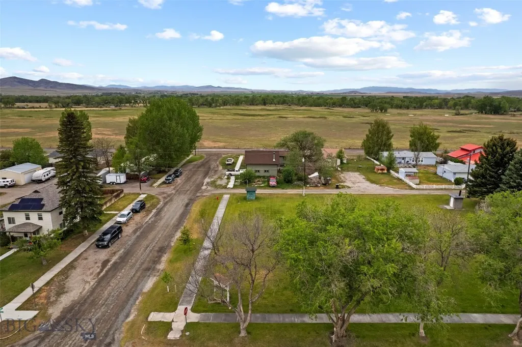 125 W Jefferson Street Three Forks MT 59752