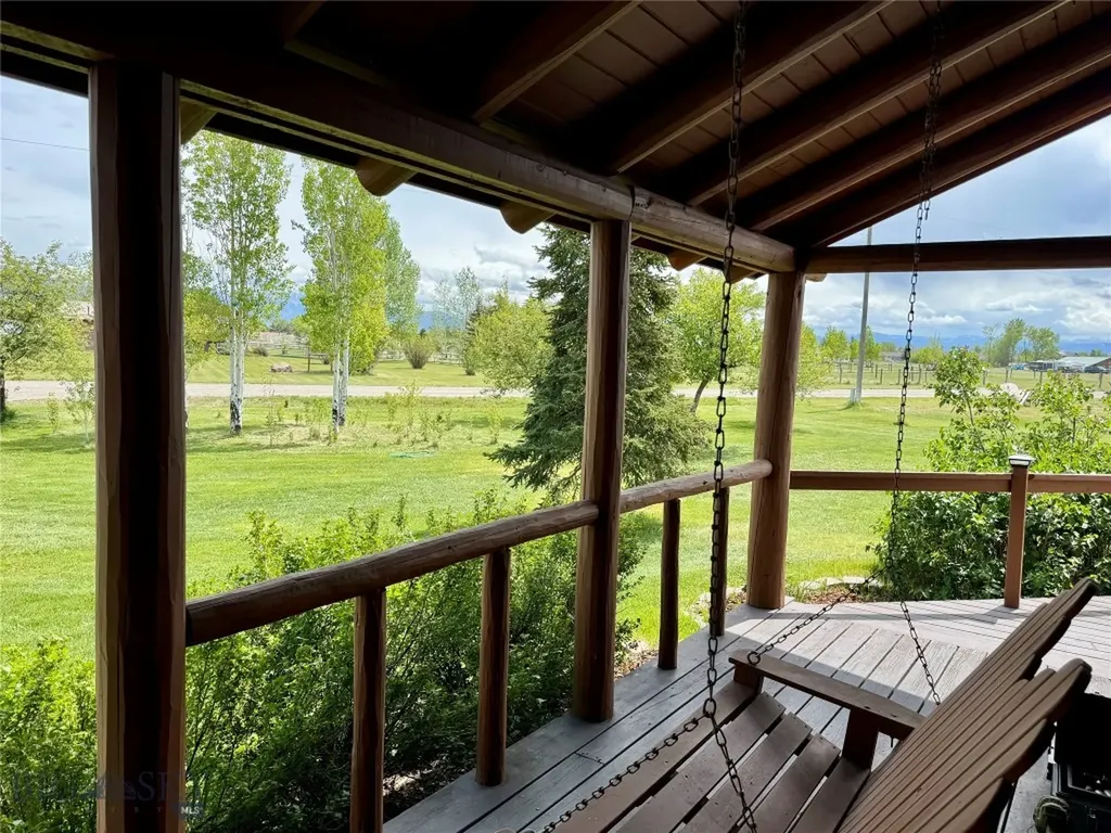 1075 Bulltail Road Belgrade MT 59714