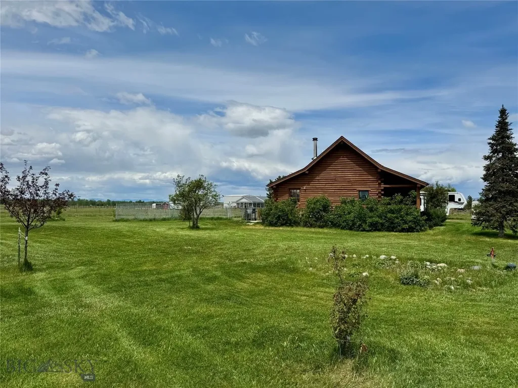 1075 Bulltail Road Belgrade MT 59714