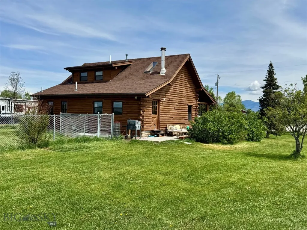 1075 Bulltail Road Belgrade MT 59714