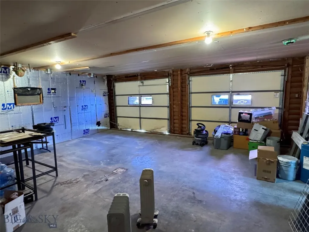 1075 Bulltail Road Belgrade MT 59714