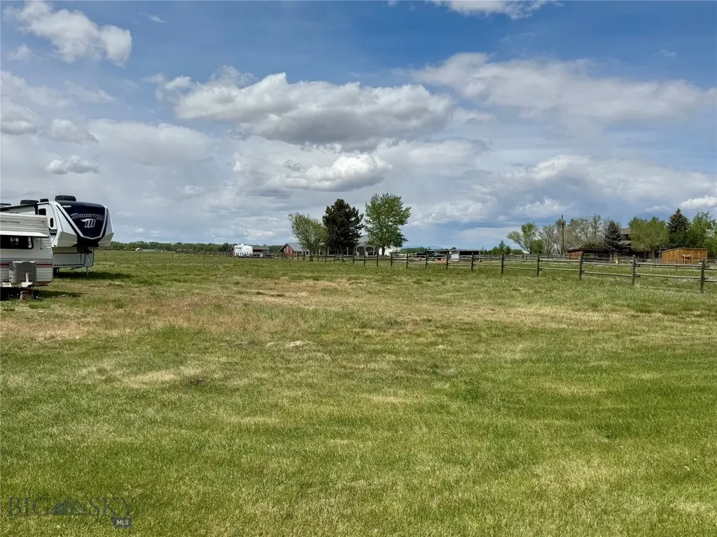 1075 Bulltail Road Belgrade MT 59714