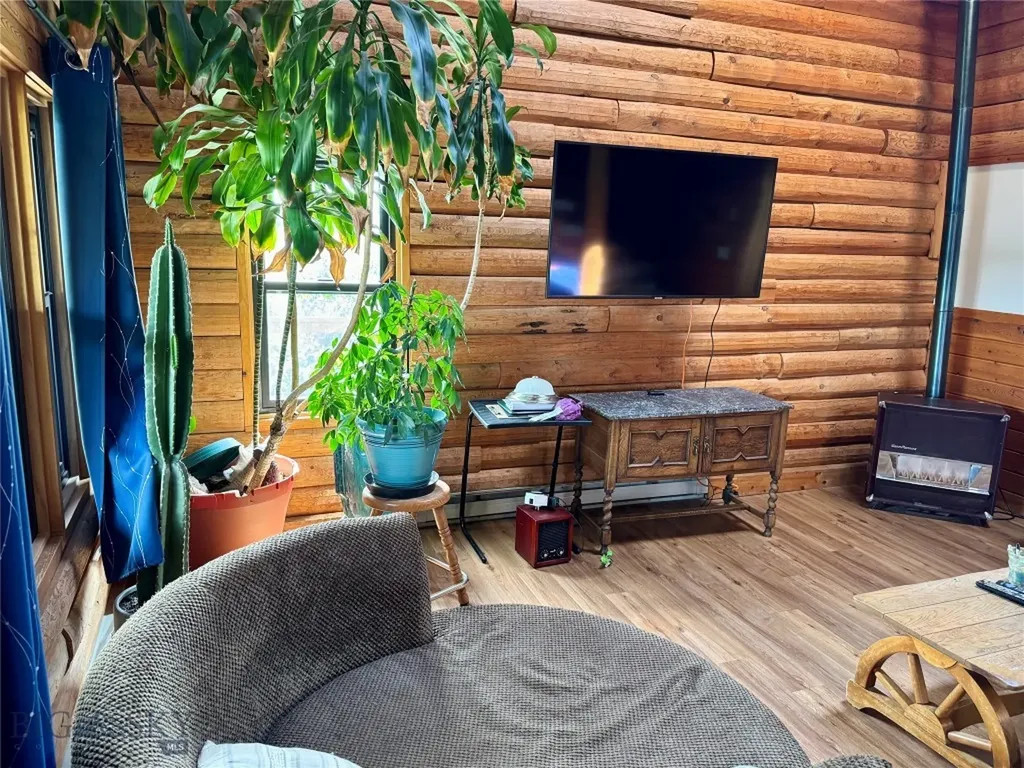 1075 Bulltail Road Belgrade MT 59714