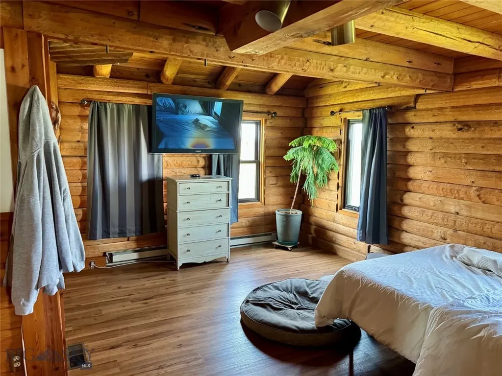 1075 Bulltail Road Belgrade MT 59714