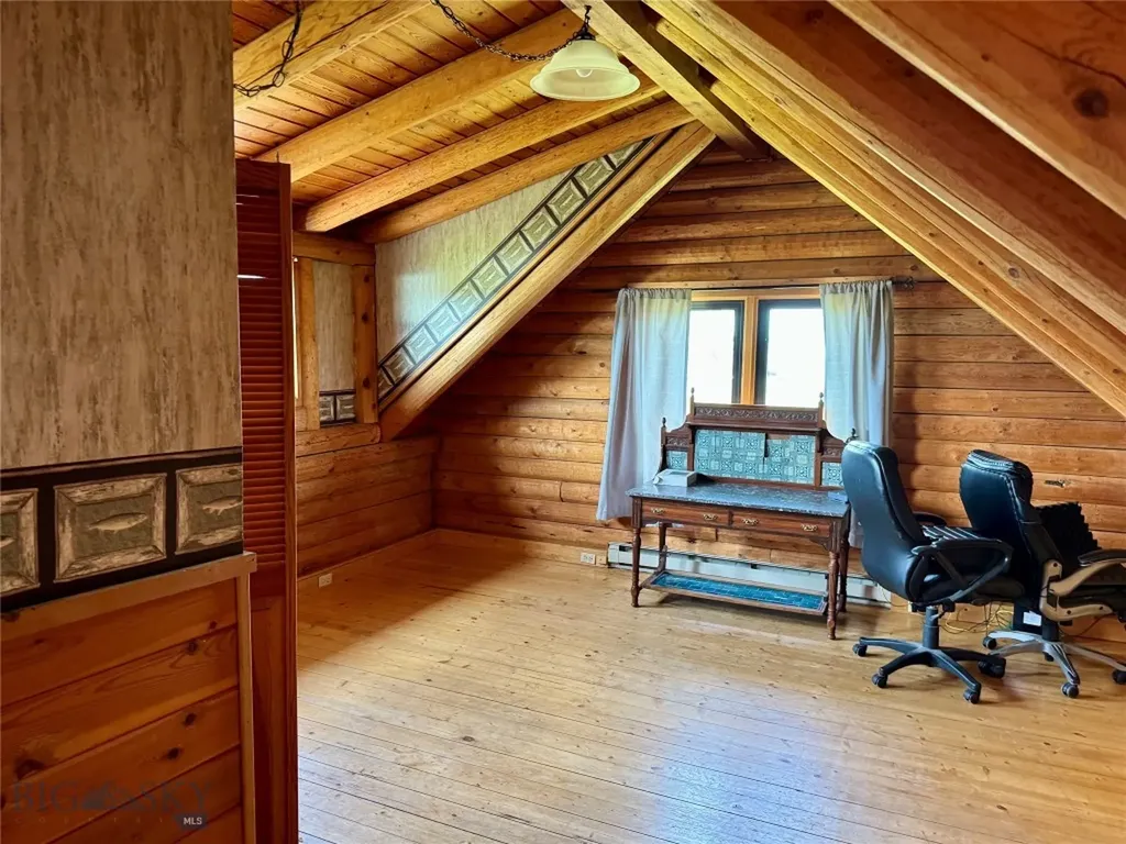 1075 Bulltail Road Belgrade MT 59714