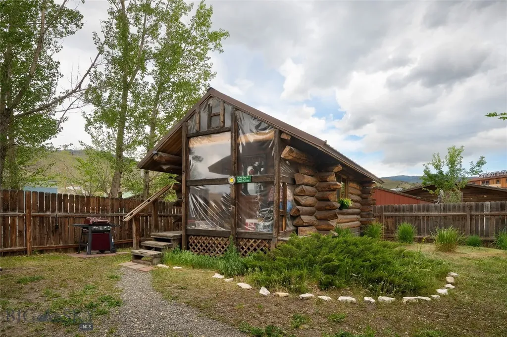 308 3rd Street S Gardiner MT 59030