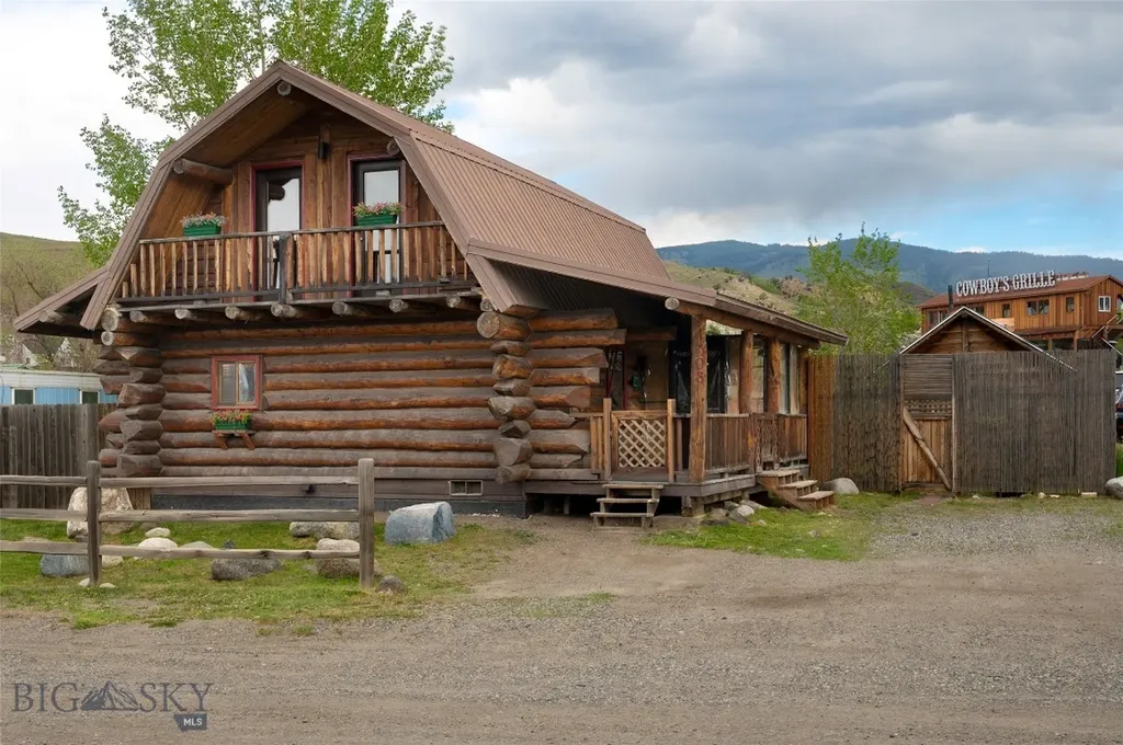 308 3rd Street S Gardiner MT 59030