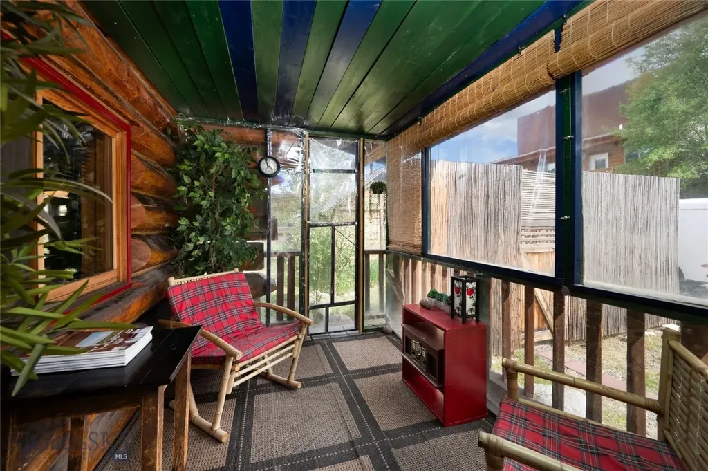 308 3rd Street S Gardiner MT 59030