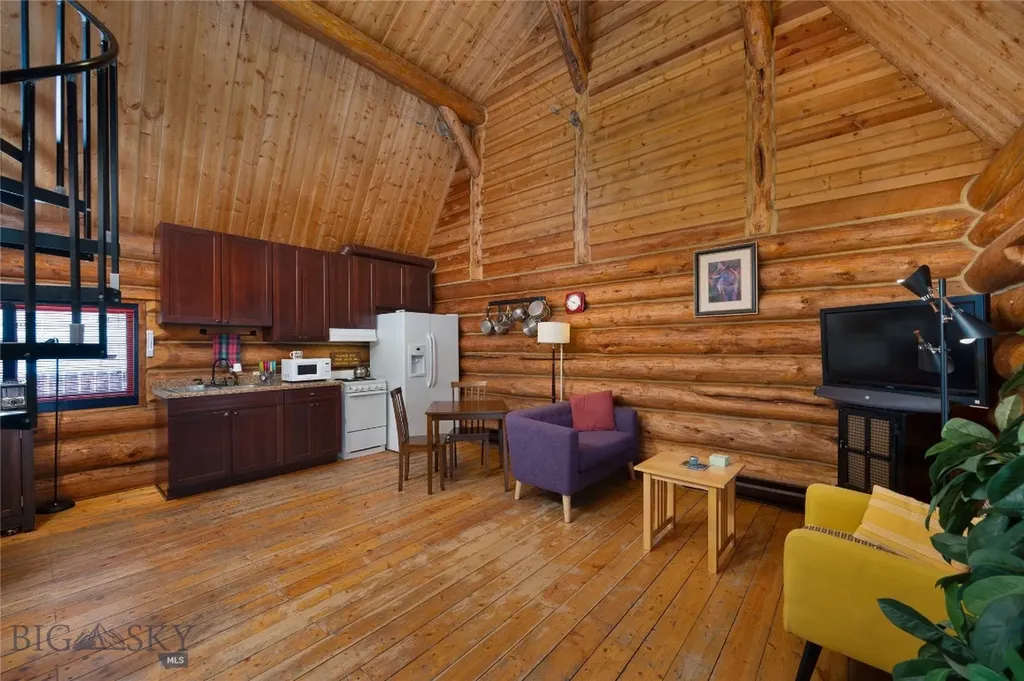 308 3rd Street S Gardiner MT 59030