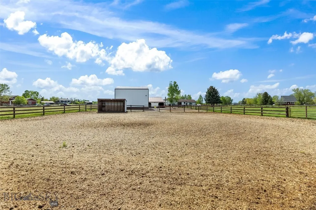 2720 Outlaw Drive Belgrade MT 59714
