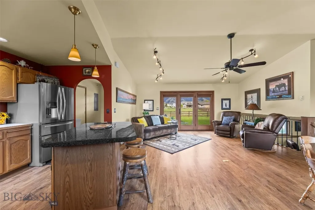 2720 Outlaw Drive Belgrade MT 59714