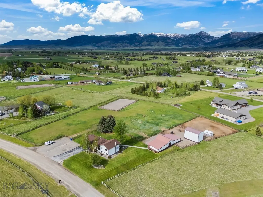 2720 Outlaw Drive Belgrade MT 59714