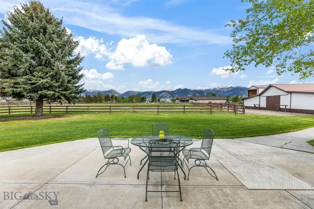 2720 Outlaw Drive Belgrade MT 59714