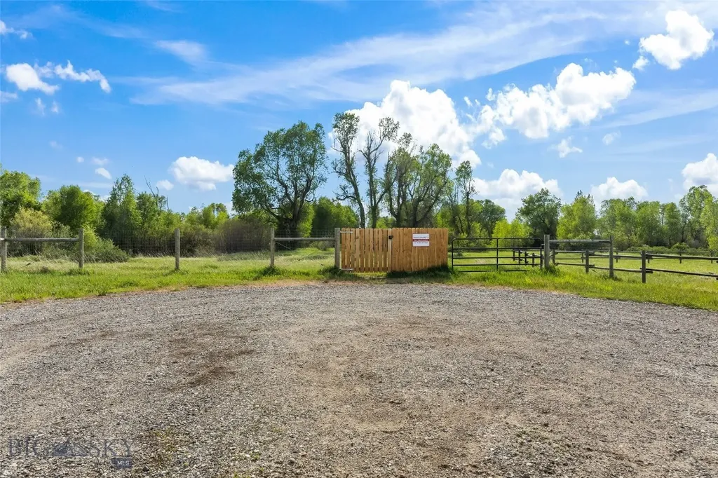 2720 Outlaw Drive Belgrade MT 59714