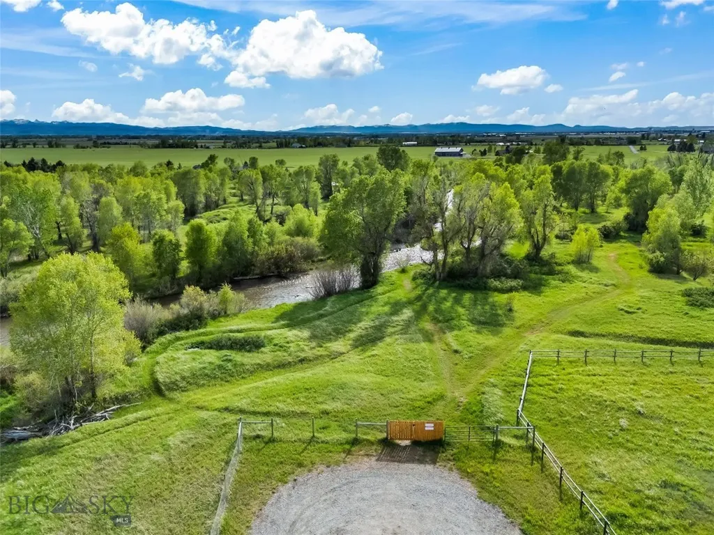 2720 Outlaw Drive Belgrade MT 59714