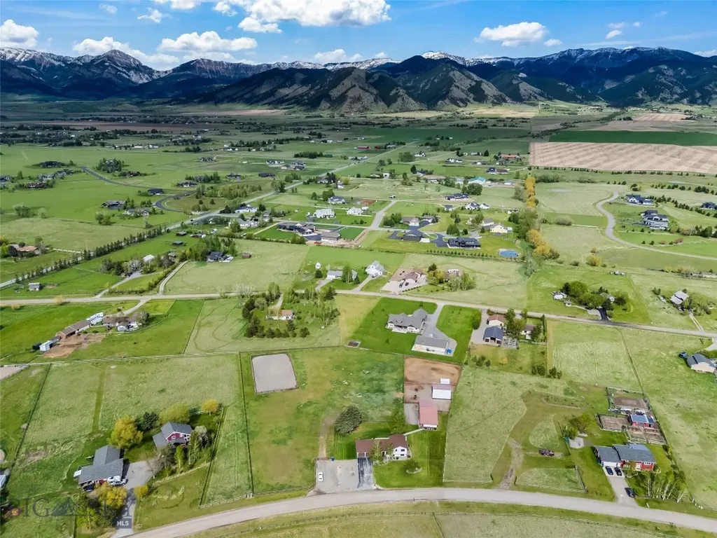 2720 Outlaw Drive Belgrade MT 59714