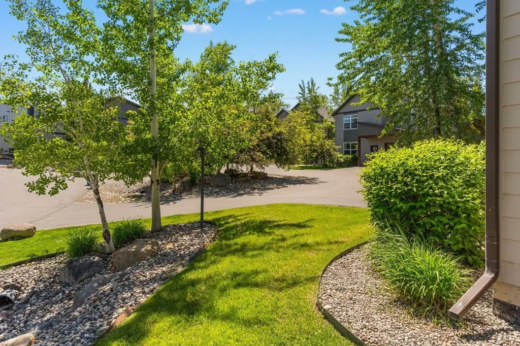 78 Caboose Court Bozeman MT 59718