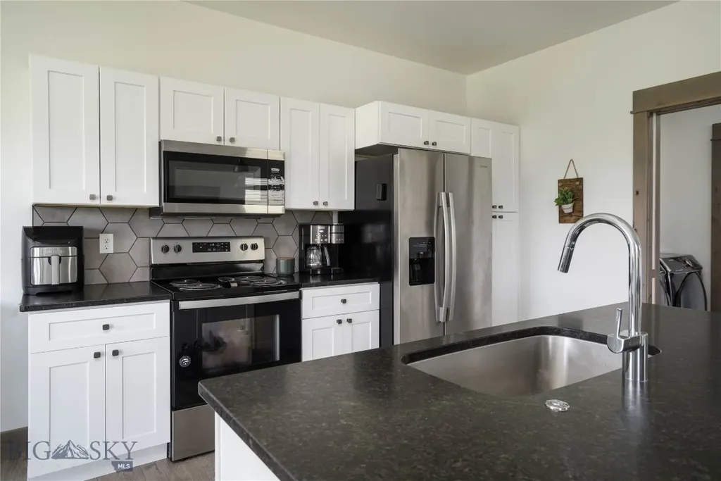 986 Cassandra Street Bozeman MT 59718