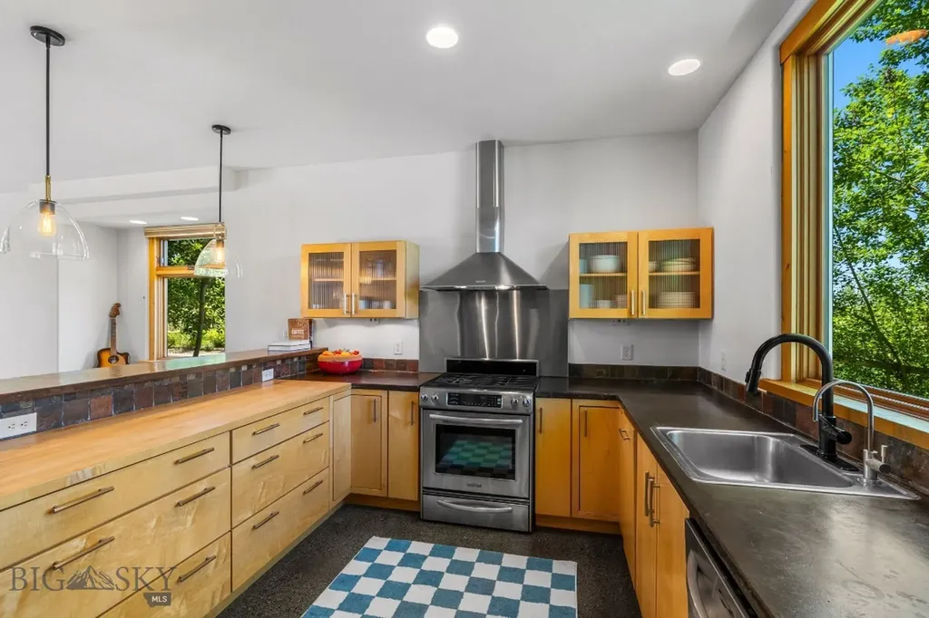 213 Turtle Way Bozeman MT 59715