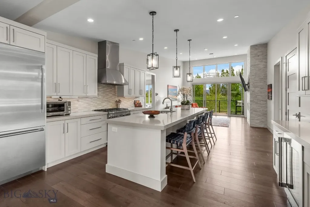 10 Caymus Lane Bozeman MT 59718