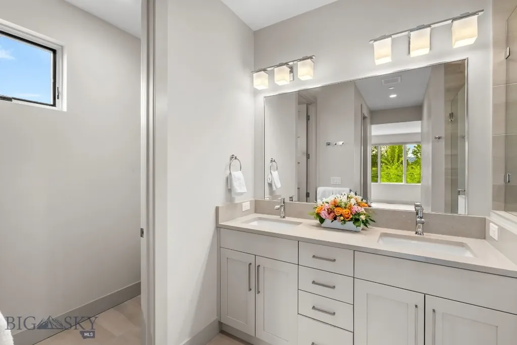10 Caymus Lane Bozeman MT 59718