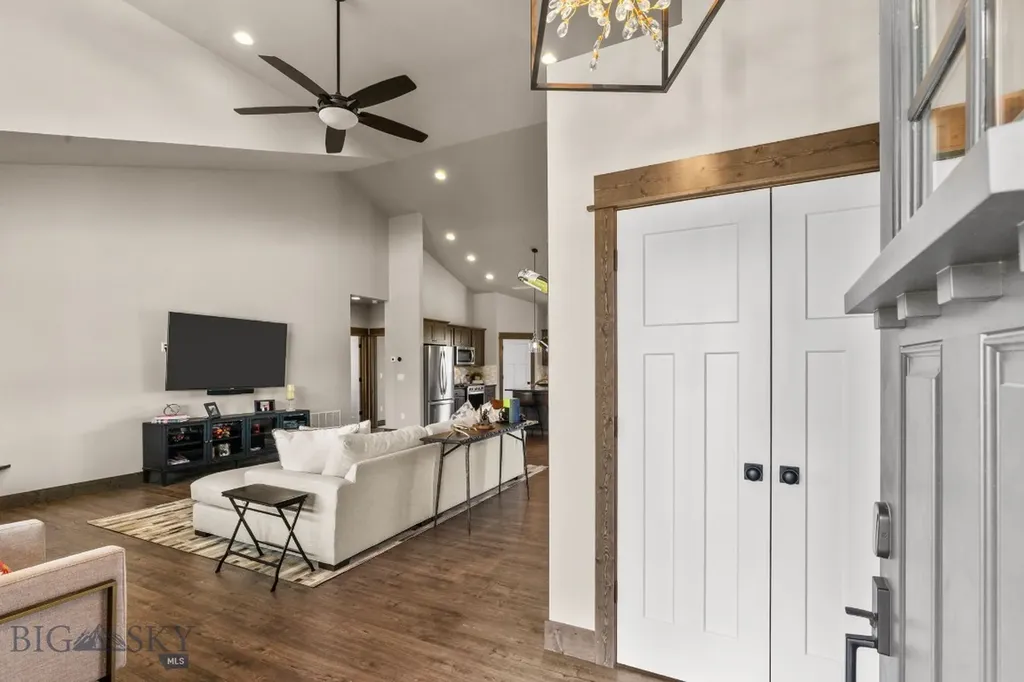 108 Travelers Way Manhattan MT 59741