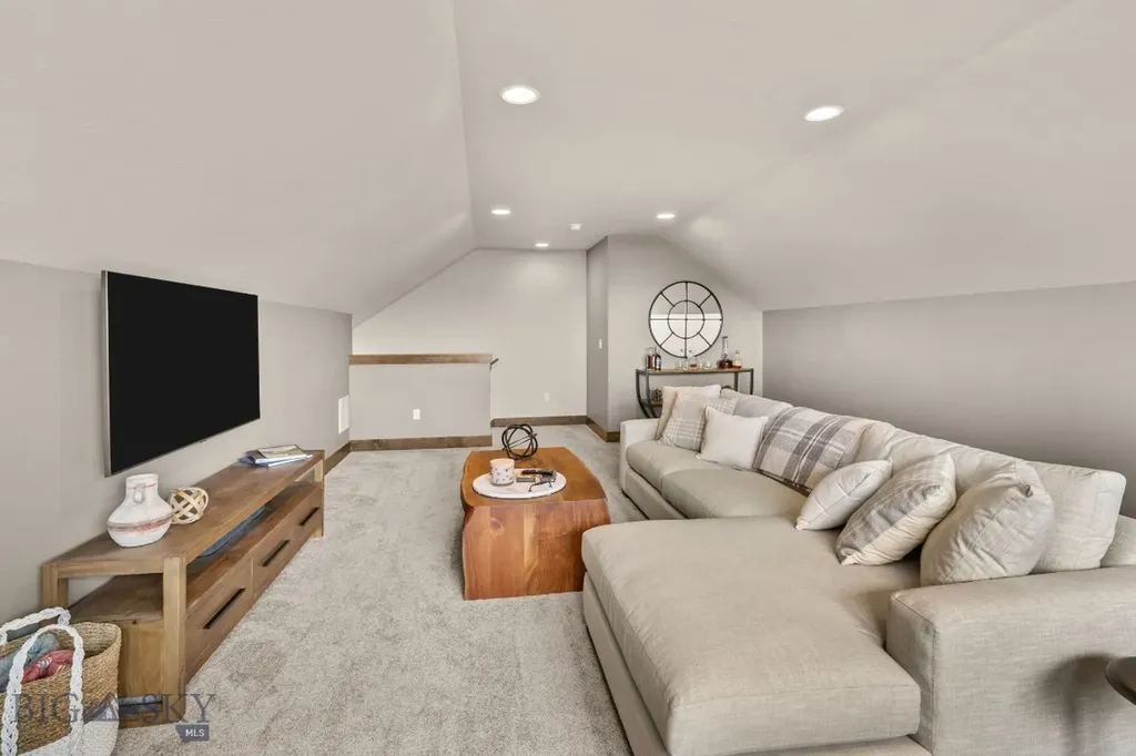 108 Travelers Way Manhattan MT 59741