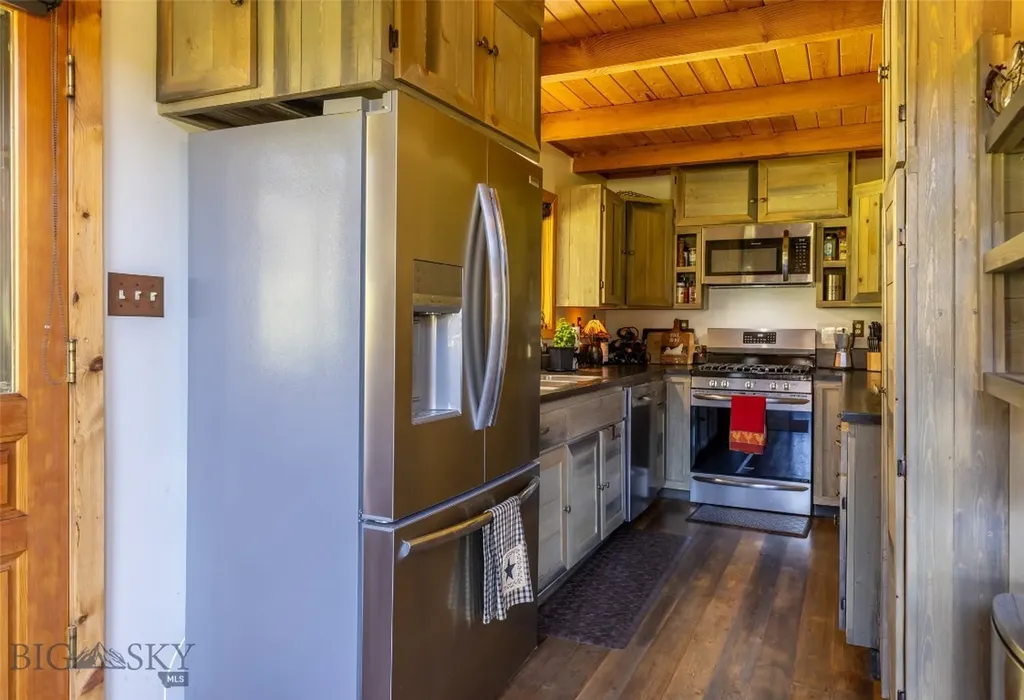 1253 Rock Creek Road Philipsburg MT 59858